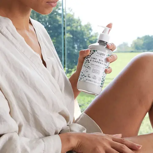 684946e95d961_LOSIONI DESK.jpg